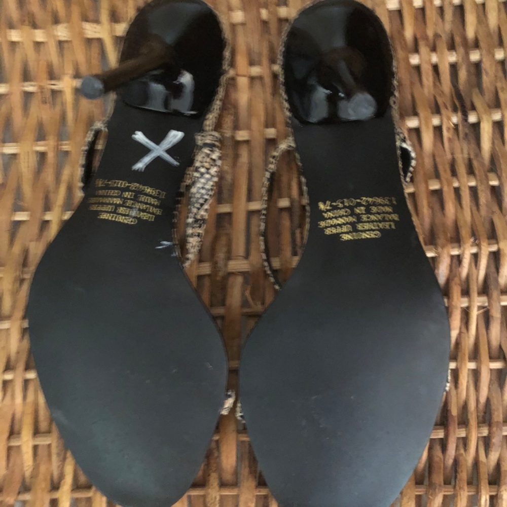 Colin Stuart Sandals - Picture 3 of 3
